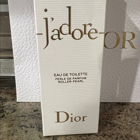 Dior J'adore Eau de Toilette Roller Pearl NIB - Picture 2 of 4